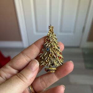 4/$100 Art 1960 vintage Christmas tree brooch 🎄